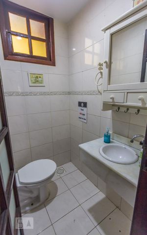 Casa à venda com 115m², 3 quartos e 2 vagasLavabo