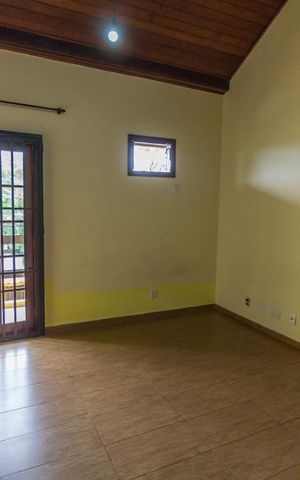 Casa à venda com 115m², 3 quartos e 2 vagasSuíte