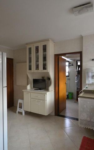 Apartamento à venda com 118m², 3 quartos e 2 vagas Apartamento à venda com 118m², 3 quartos e 2 vagasCozinha