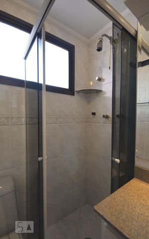 Apartamento à venda com 118m², 3 quartos e 2 vagas Apartamento à venda com 118m², 3 quartos e 2 vagasBanheiro Social