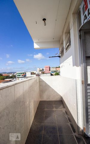 Apartamento para alugar com 114m², 3 quartos e 1 vagaÁrea de Serviço