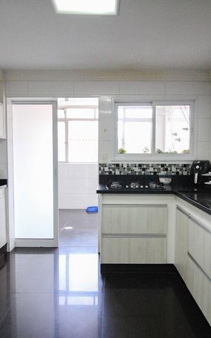 Apartamento à venda com 135m², 3 quartos e 1 vagaCozinha