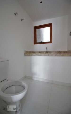 Casa para alugar com 185m², 3 quartos e 2 vagasLavabo