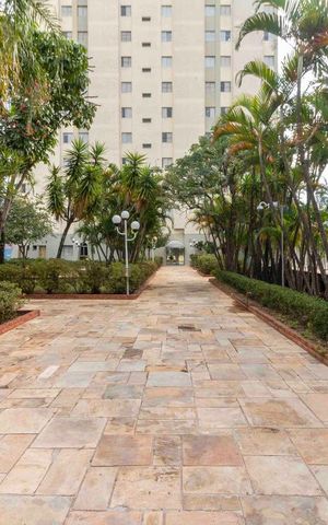 Apartamento à venda com 110m², 3 quartos e 2 vagas Apartamento à venda com 110m², 3 quartos e 2 vagasÁrea Externa