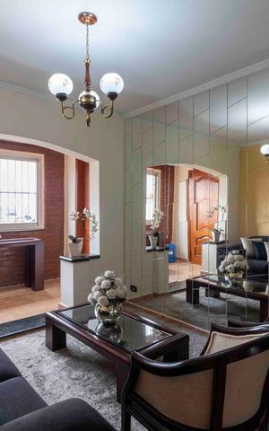 Apartamento à venda com 110m², 3 quartos e 2 vagas Apartamento à venda com 110m², 3 quartos e 2 vagasSala