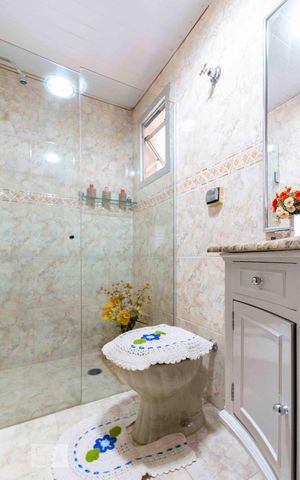 Apartamento à venda com 110m², 3 quartos e 2 vagas Apartamento à venda com 110m², 3 quartos e 2 vagasBanheiro