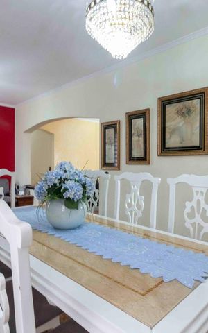 Apartamento à venda com 110m², 3 quartos e 2 vagas Apartamento à venda com 110m², 3 quartos e 2 vagasSala de Jantar