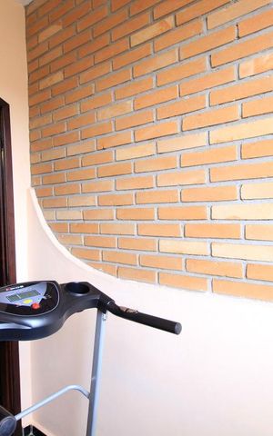 Casa à venda com 170m², 3 quartos e 2 vagas Casa à venda com 170m², 3 quartos e 2 vagasQuarto 2