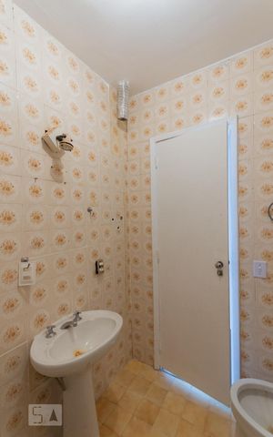 Apartamento à venda com 105m², 3 quartos e 1 vagaBanheiro 1