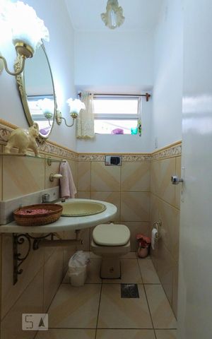 Apartamento para alugar com 100m², 3 quartos e sem vaga Apartamento para alugar com 100m², 3 quartos e sem vagaBanheiro Social