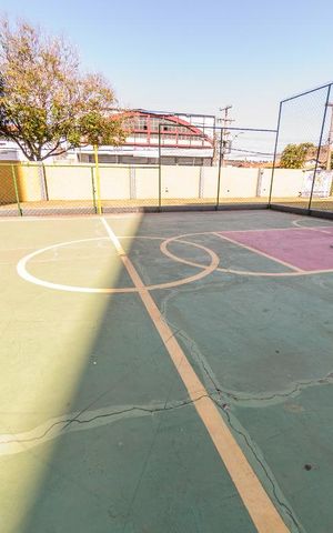 Apartamento à venda com 70m², 2 quartos e 2 vagas Apartamento à venda com 70m², 2 quartos e 2 vagasÁrea Comum - Quadra Poliesportiva