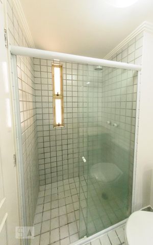 Apartamento à venda com 70m², 2 quartos e 2 vagas Apartamento à venda com 70m², 2 quartos e 2 vagasBanheiro - Suite