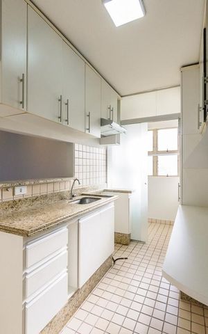 Apartamento à venda com 70m², 2 quartos e 2 vagas Apartamento à venda com 70m², 2 quartos e 2 vagasCozinha