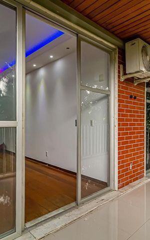 Apartamento à venda com 142m², 2 quartos e 1 vaga Apartamento à venda com 142m², 2 quartos e 1 vagaVaranda Gourmet