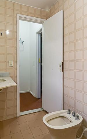Apartamento à venda com 142m², 2 quartos e 1 vaga Apartamento à venda com 142m², 2 quartos e 1 vagaBanheiro da Suíte
