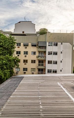 Apartamento à venda com 142m², 2 quartos e 1 vaga Apartamento à venda com 142m², 2 quartos e 1 vagaVista da Área de Serviço
