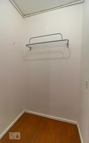 Apartamento à venda com 142m², 2 quartos e 1 vaga Apartamento à venda com 142m², 2 quartos e 1 vagaCloset do quarto 2