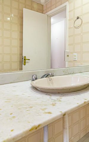 Apartamento à venda com 142m², 2 quartos e 1 vaga Apartamento à venda com 142m², 2 quartos e 1 vagaBanheiro Social