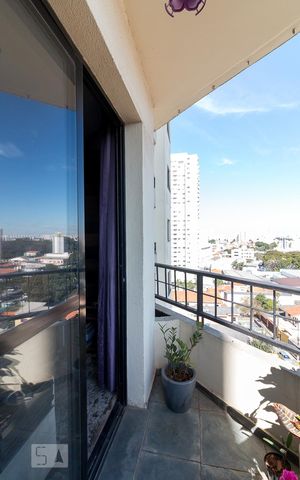 Apartamento para alugar com 69m², 2 quartos e 1 vagaVaranda