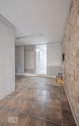 Casa à venda com 342m², 3 quartos e 2 vagas Casa à venda com 342m², 3 quartos e 2 vagasSala na Garagem
