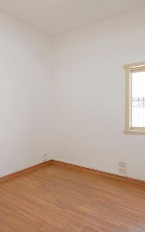 Casa à venda com 342m², 3 quartos e 2 vagas Casa à venda com 342m², 3 quartos e 2 vagasQuarto 1