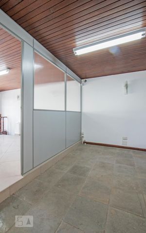 Casa à venda com 342m², 3 quartos e 2 vagas Casa à venda com 342m², 3 quartos e 2 vagasHall de Entrada