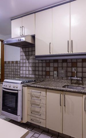 Apartamento para alugar com 70m², 2 quartos e 1 vaga Apartamento para alugar com 70m², 2 quartos e 1 vagaCozinha
