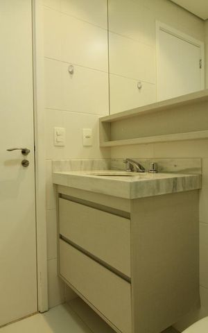 Apartamento à venda com 70m², 2 quartos e 2 vagasBanheiro Social