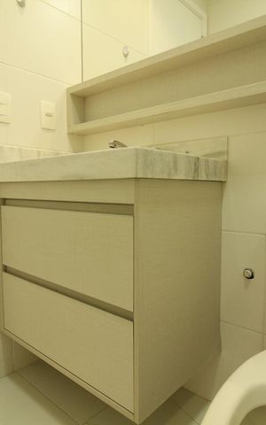 Apartamento à venda com 70m², 2 quartos e 2 vagasBanheiro Social