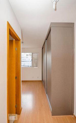 Apartamento para alugar com 70m², 2 quartos e 1 vagaSuíte