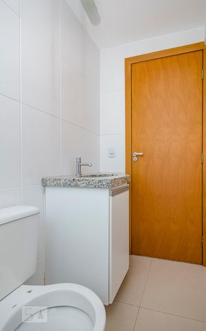 Apartamento para alugar com 70m², 2 quartos e 1 vagaBanheiro Social