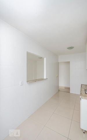 Apartamento para alugar com 70m², 2 quartos e 1 vagaCozinha