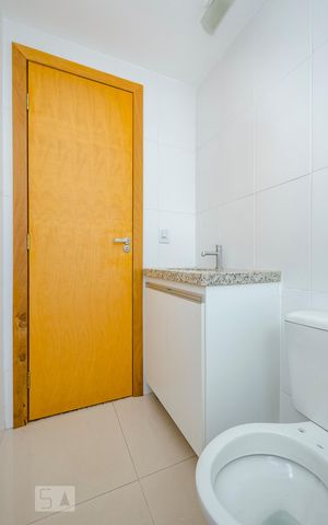 Apartamento para alugar com 70m², 2 quartos e 1 vagaBanheiro da Suíte