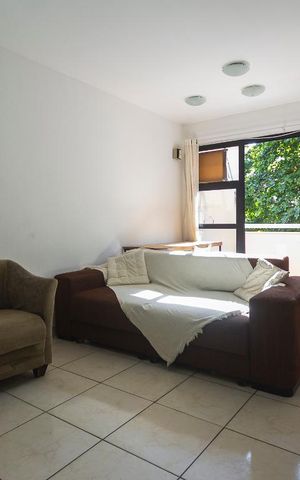 Apartamento à venda com 80m², 2 quartos e 1 vaga Apartamento à venda com 80m², 2 quartos e 1 vagaSala