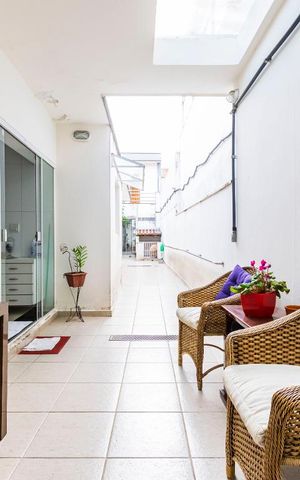 Casa à venda com 336m², 5 quartos e 3 vagasQuintal