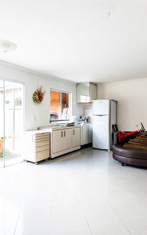 Casa à venda com 336m², 5 quartos e 3 vagasEdícula - Salão de festas