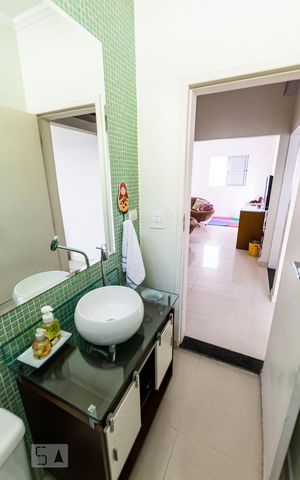 Casa à venda com 336m², 5 quartos e 3 vagasLavabo