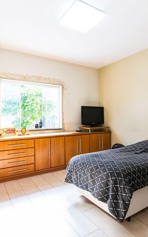 Casa à venda com 336m², 5 quartos e 3 vagasQuarto 1