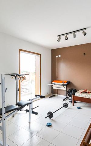 Casa à venda com 336m², 5 quartos e 3 vagasEdícula - Quarto 4
