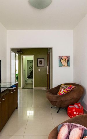 Casa à venda com 336m², 5 quartos e 3 vagasSala