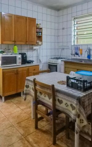 Casa à venda com 170m², 3 quartos e 2 vagasCozinha