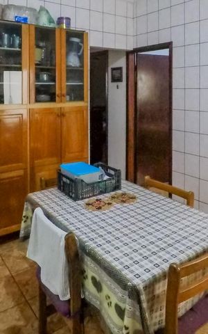 Casa à venda com 170m², 3 quartos e 2 vagasCozinha