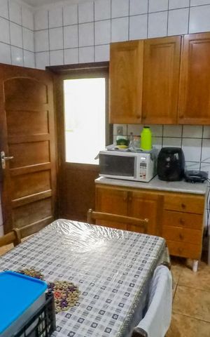 Casa à venda com 170m², 3 quartos e 2 vagasCozinha