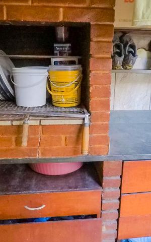 Casa à venda com 170m², 3 quartos e 2 vagasChurrasqueira