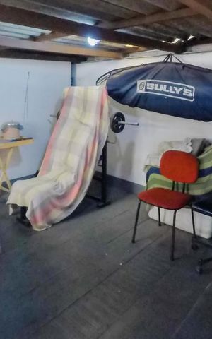 Casa à venda com 170m², 3 quartos e 2 vagasComodo extra / sotao