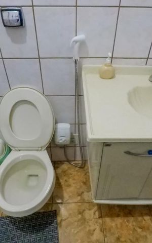 Casa à venda com 170m², 3 quartos e 2 vagasBanheiro