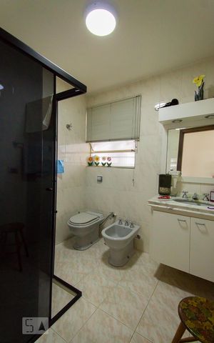 Apartamento à venda com 200m², 3 quartos e 1 vagaBanheiro 