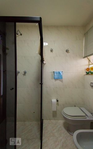 Apartamento à venda com 200m², 3 quartos e 1 vagaBanheiro 