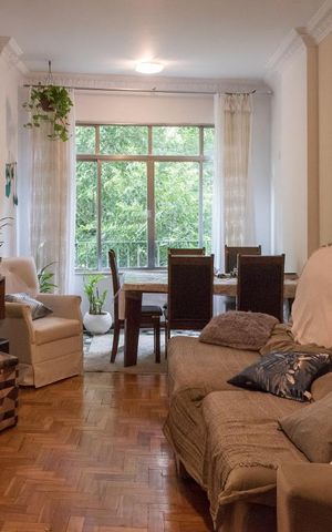 Apartamento à venda com 115m², 3 quartos e 1 vaga Apartamento à venda com 115m², 3 quartos e 1 vagaSala