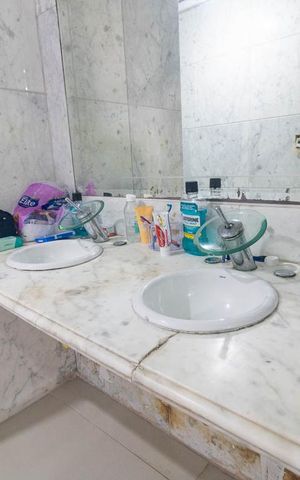 Casa à venda com 480m², 4 quartos e 6 vagas Casa à venda com 480m², 4 quartos e 6 vagasBanheiro da Suíte 3